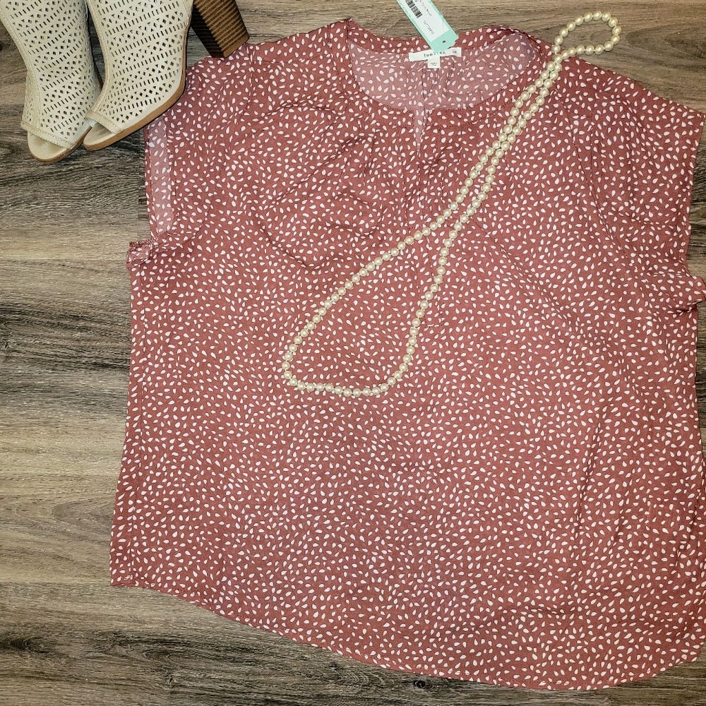 Fun2Fun 2XL Hudson Split Neck Blouse, Coral NWT